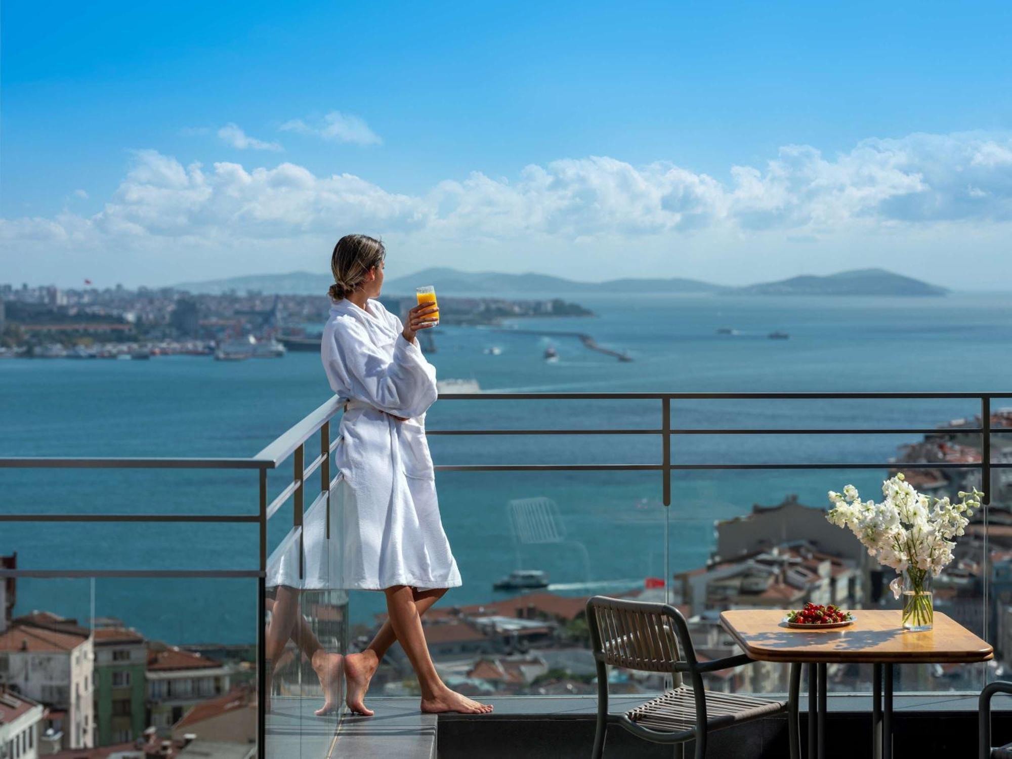 Hotel Sofitel Istanbul Taksim Zewnętrze zdjęcie View from the hotel